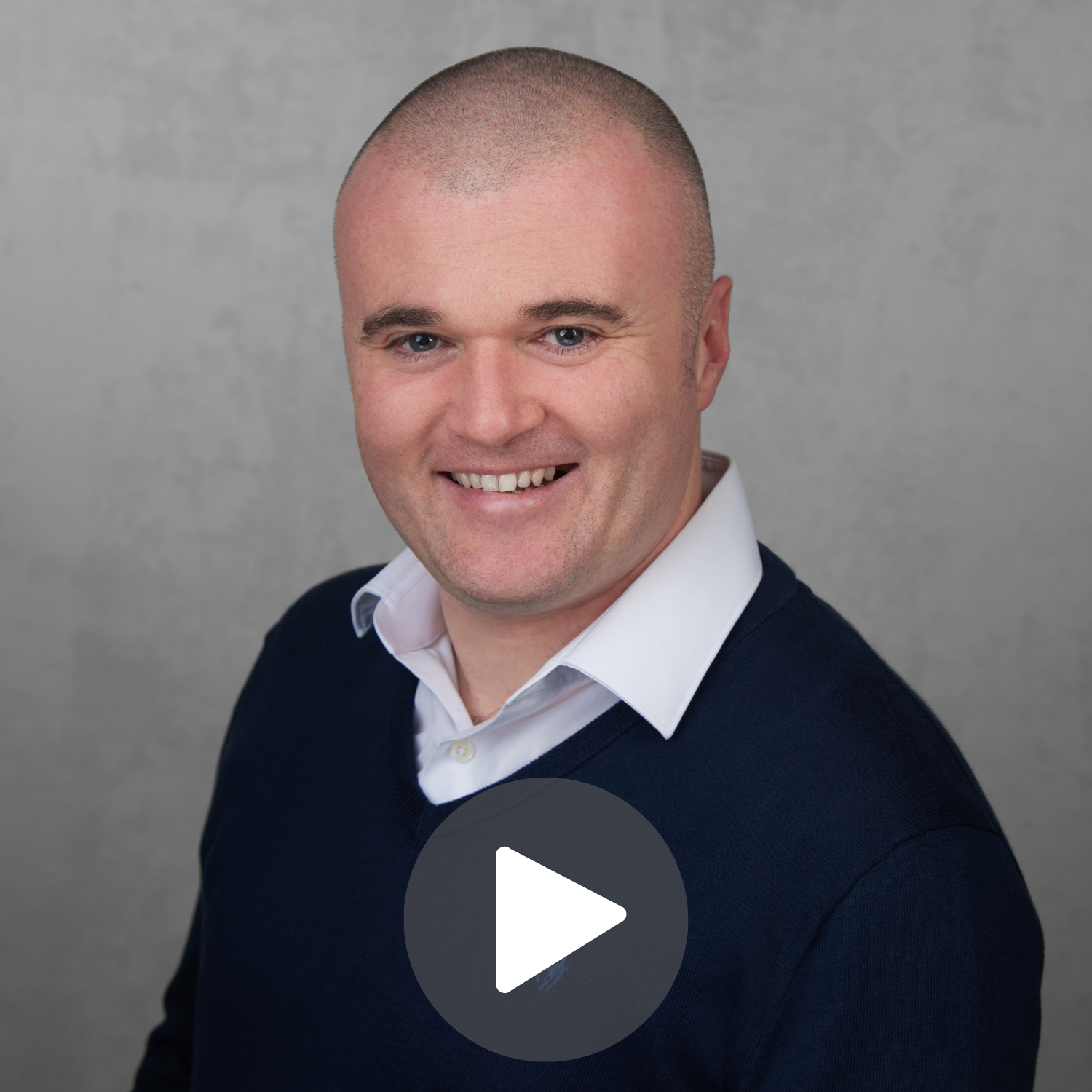 Kevin, psychodynamic therapist in Sussex offering online and in-person counselling.